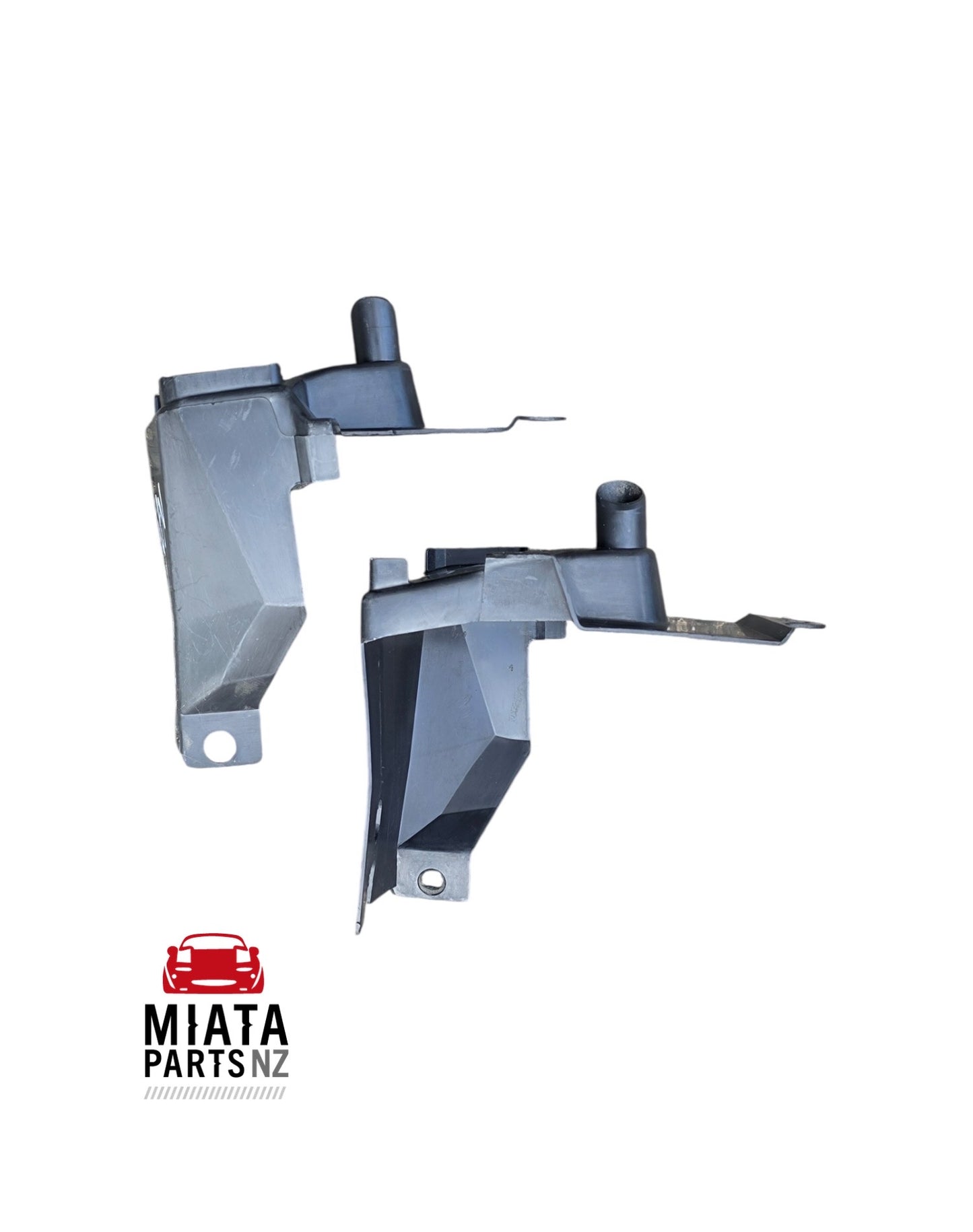 MX5 NA Softtop Plastic Drain Hole Surround Ends (Used)