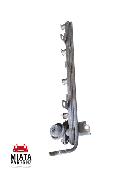 MX5 NB VVT Fuel Rail & Regulator (Used)
