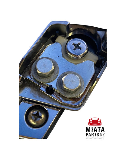 MX5 NA/NB Rear Hardtop Locking Plate (Aftermarket)