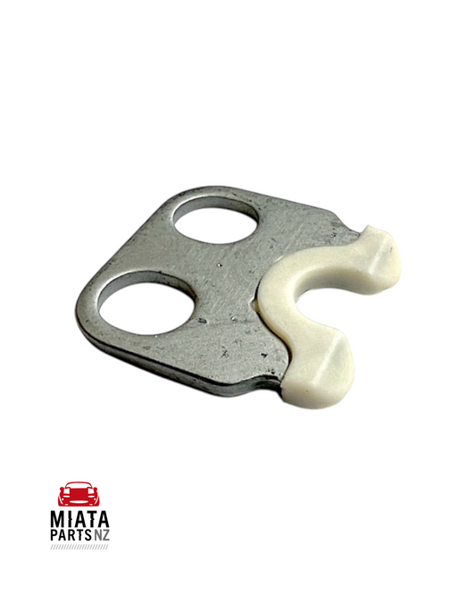 MX5 NA/NB Rear Hardtop Locking Plate (Aftermarket)