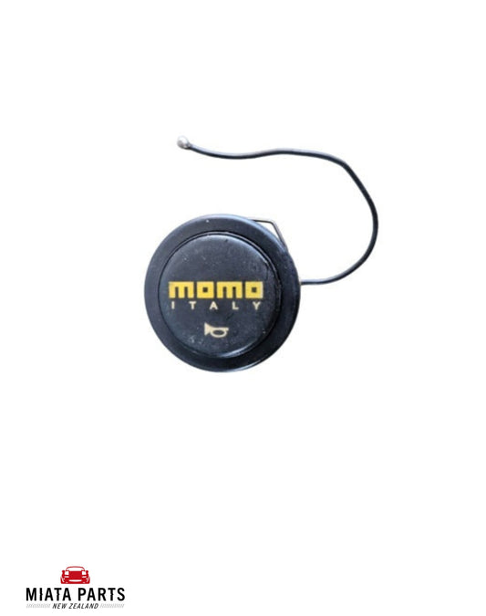 Momo Horn Button