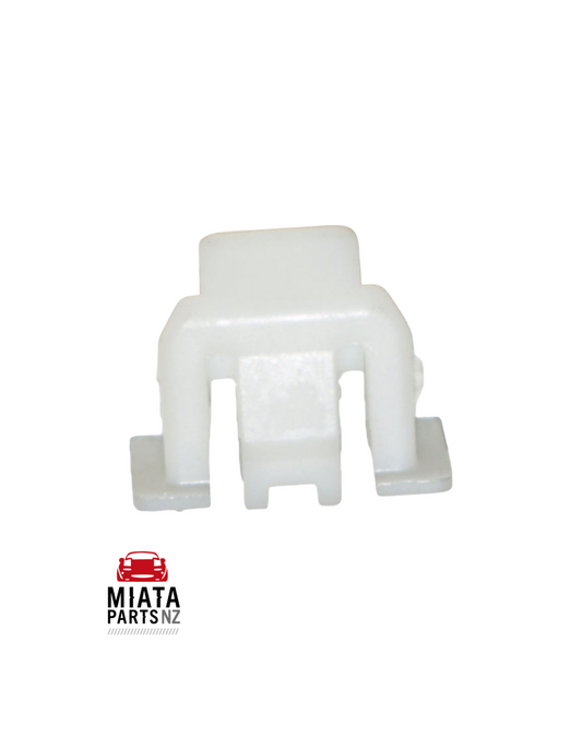 MX5 NB Sill/Scuff Plate Clip #1 (New)